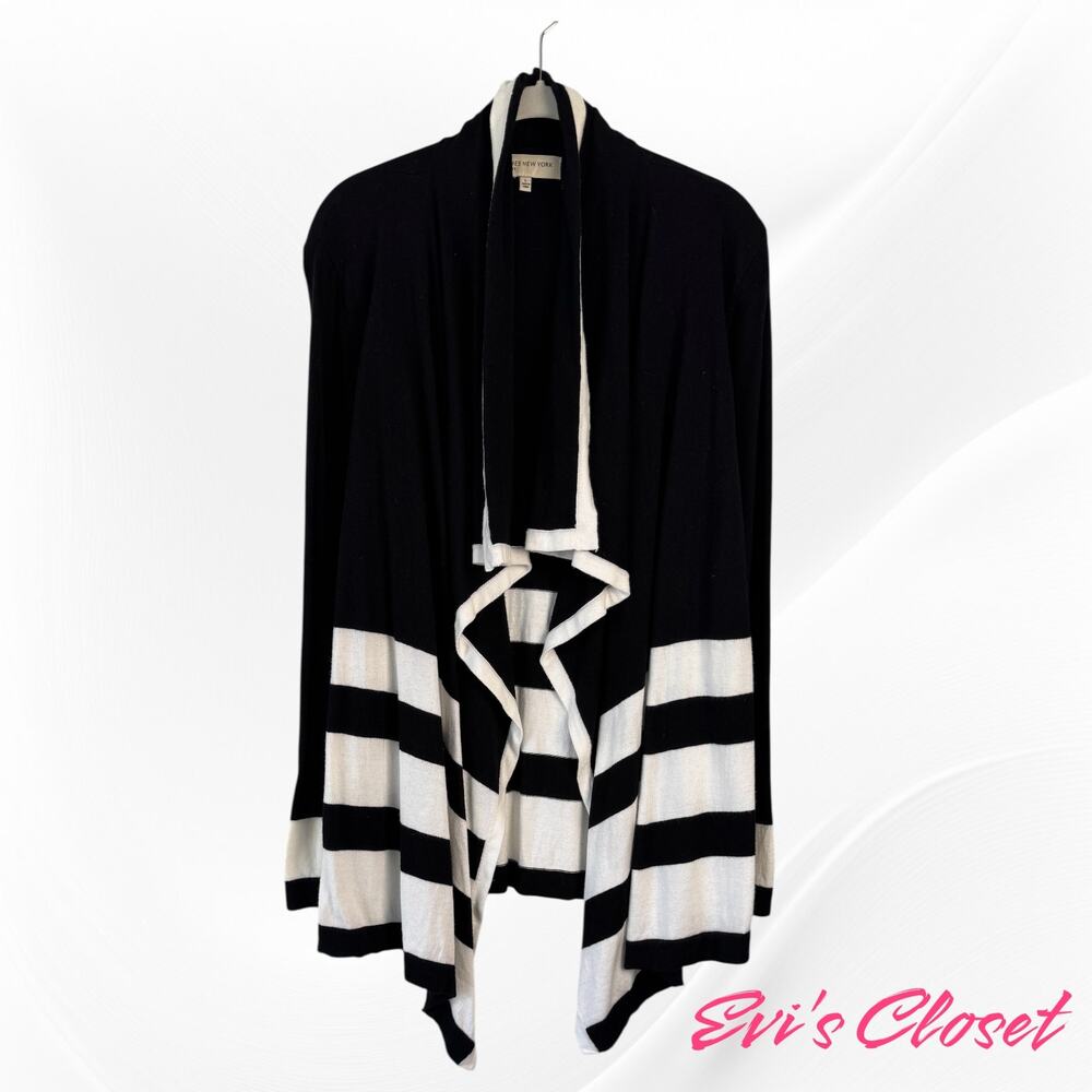 Jones New York Women's Cardigan Sweater Blue Black White Open Front Sz L